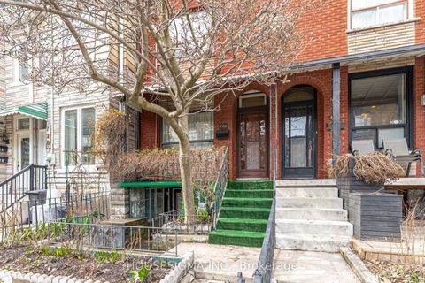 Photo 28 at 726 Adelaide Street W, Niagara, Toronto