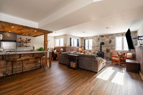 Photo 17 at 2265 Concession 11 Nottawasaga S, Rural Clearview, Clearview