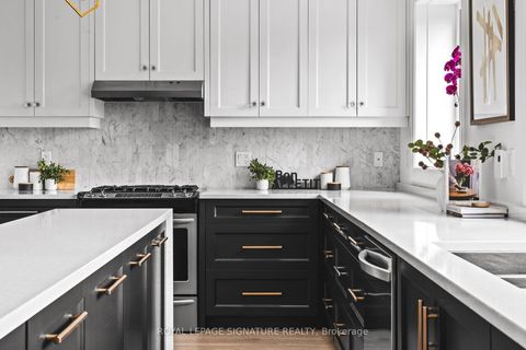 Photo 5 at 47 Don Valley Drive, Broadview North, Toronto