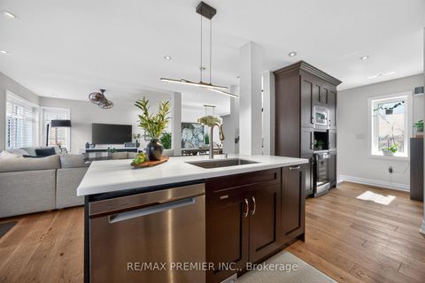 Photo 5 at 19 Park Lane, Queensway, Toronto