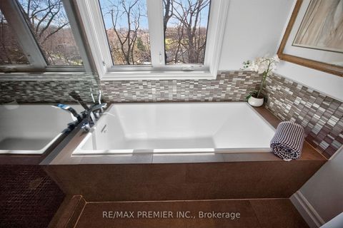 Photo 18 at 19 Park Lane, Queensway, Toronto