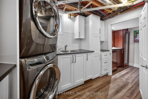 Photo 31 at 19 Park Lane, Queensway, Toronto