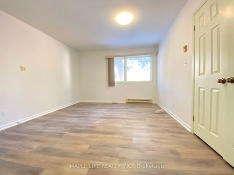 Photo 8 at 16 Lyndale Drive, Willowdale East, Toronto