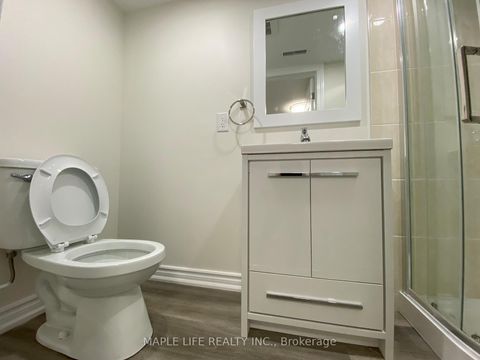 Photo 14 at 16 Lyndale Drive, Willowdale East, Toronto