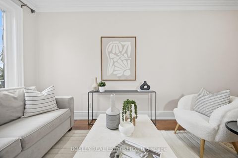 Photo 2 at 12 Anndale Road, Cliffside, Toronto