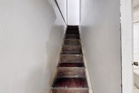 Photo 31 at 366 Coxwell Avenue, Coxwell, Toronto