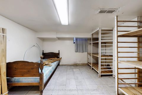 Photo 33 at 366 Coxwell Avenue, Coxwell, Toronto