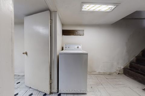 Photo 38 at 366 Coxwell Avenue, Coxwell, Toronto