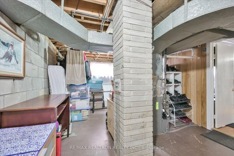 Photo 27 at 16 Arnprior Road, Bendale, Toronto