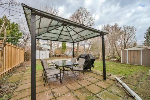 Photo 30 at 16 Arnprior Road, Bendale, Toronto