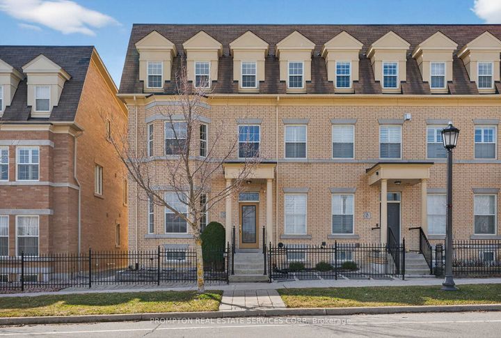 Photo 1 at 15 Donald Buttress Boulevard E, Cathedraltown, Markham