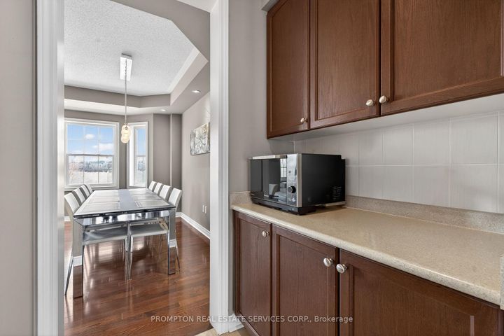 Photo 13 at 15 Donald Buttress Boulevard E, Cathedraltown, Markham