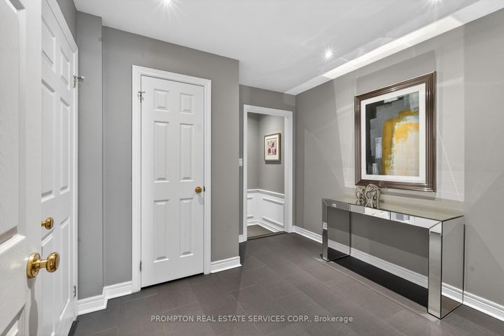 Photo 36 at 15 Donald Buttress Boulevard E, Cathedraltown, Markham