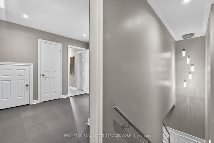 Photo 37 at 15 Donald Buttress Boulevard E, Cathedraltown, Markham