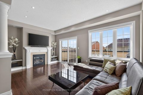 Photo 8 at 15 Donald Buttress Boulevard E, Cathedraltown, Markham