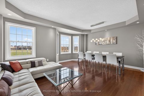Photo 15 at 15 Donald Buttress Boulevard E, Cathedraltown, Markham