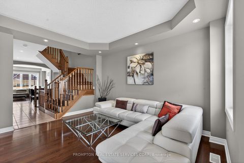 Photo 19 at 15 Donald Buttress Boulevard E, Cathedraltown, Markham