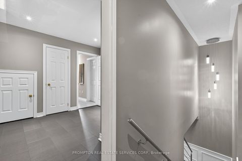 Photo 37 at 15 Donald Buttress Boulevard E, Cathedraltown, Markham