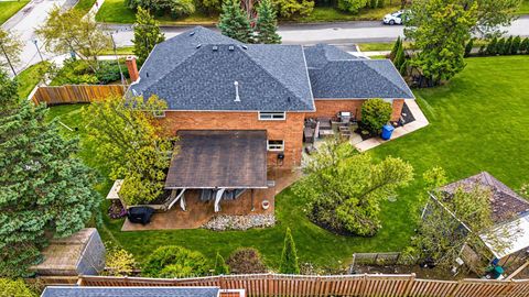 Photo 3 at 80 Findlay Avenue, King City, King