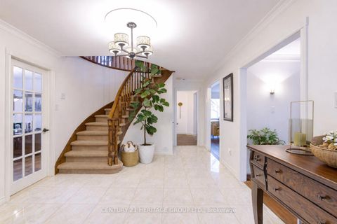 Photo 4 at 80 Findlay Avenue, King City, King