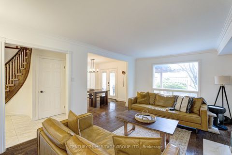 Photo 7 at 80 Findlay Avenue, King City, King