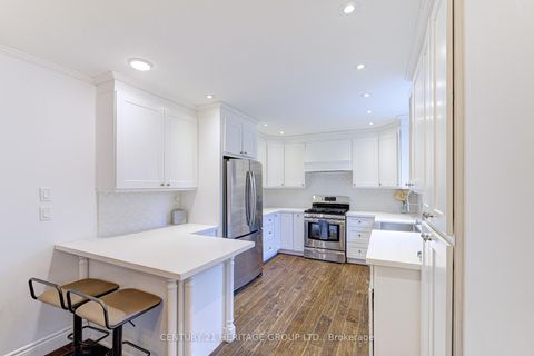 Photo 9 at 80 Findlay Avenue, King City, King