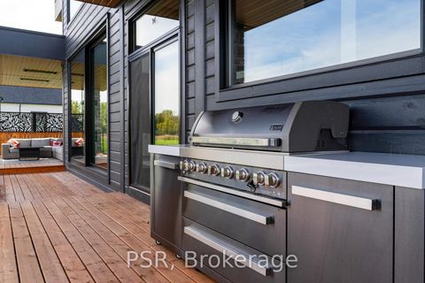 Photo 2 at 4 Raintree Court, Rural Clearview, Clearview