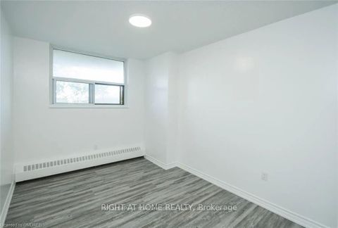 Photo 6 at 508 - 390 Dixon Road W, The Westway, Toronto
