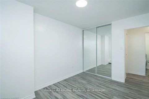 Photo 7 at 508 - 390 Dixon Road W, The Westway, Toronto