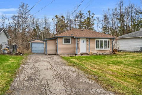 Photo 2 at 25 Grew Boulevard, Sutton & Jackson's Point, Georgina