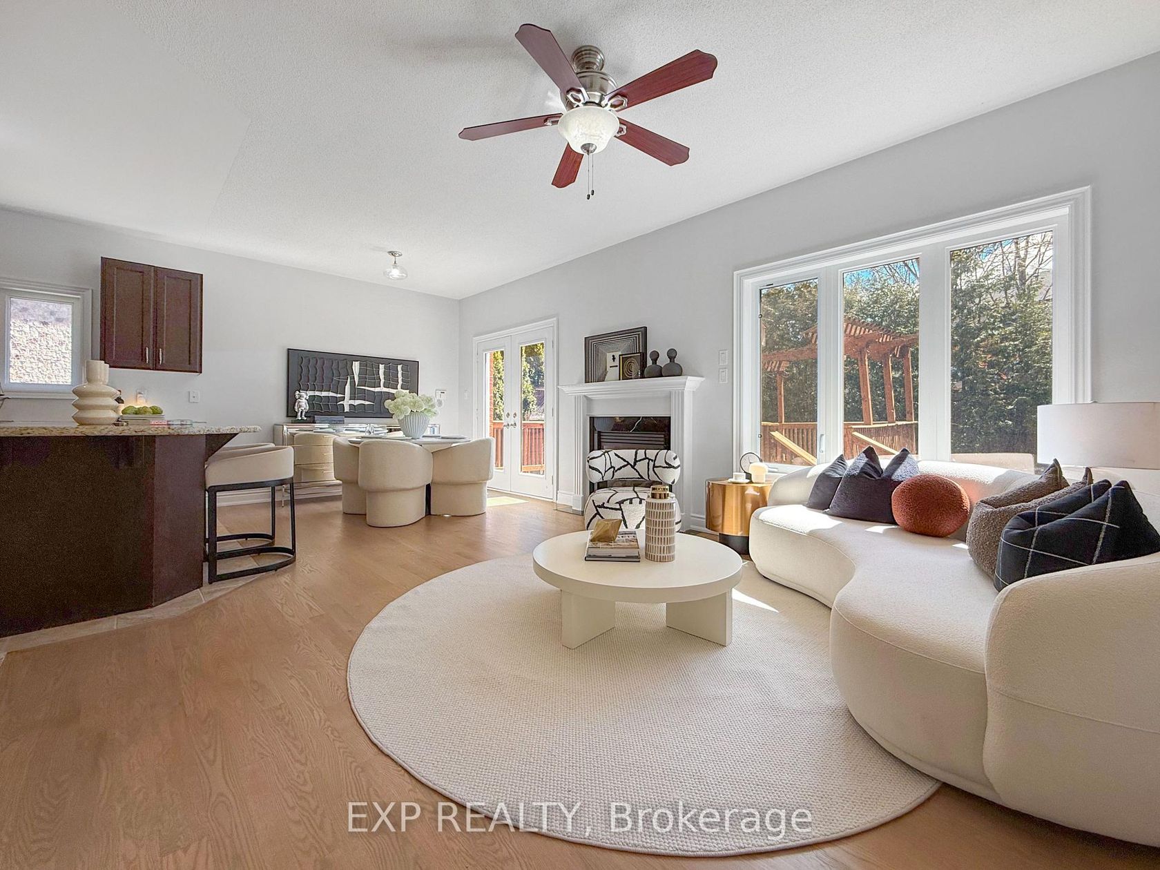 1082 Bob Scott Court, Wyndham, Newmarket photo number 2