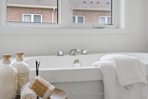 Photo 29 at 137 Knott End Crescent, Glenway Estates, Newmarket