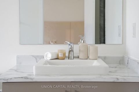 Photo 30 at 137 Knott End Crescent, Glenway Estates, Newmarket