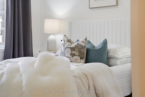 Photo 32 at 137 Knott End Crescent, Glenway Estates, Newmarket