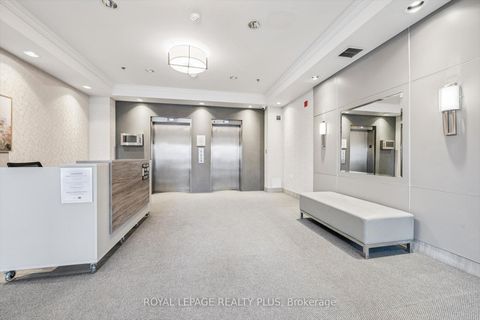 Photo 2 at 620 - 550 Front Street W, Waterfront Communities C1, Toronto