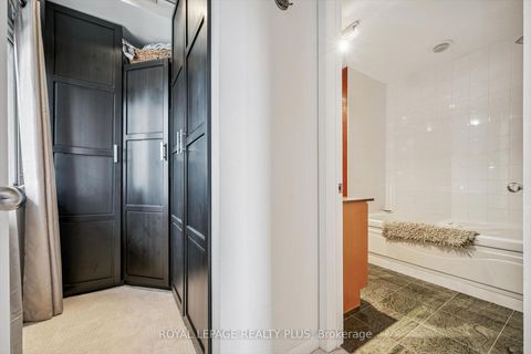 Photo 16 at 620 - 550 Front Street W, Waterfront Communities C1, Toronto