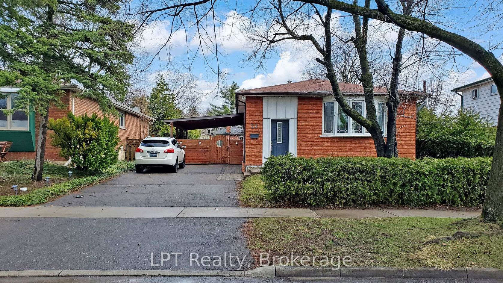 23 Gorsey Square, Malvern, Toronto photo 1