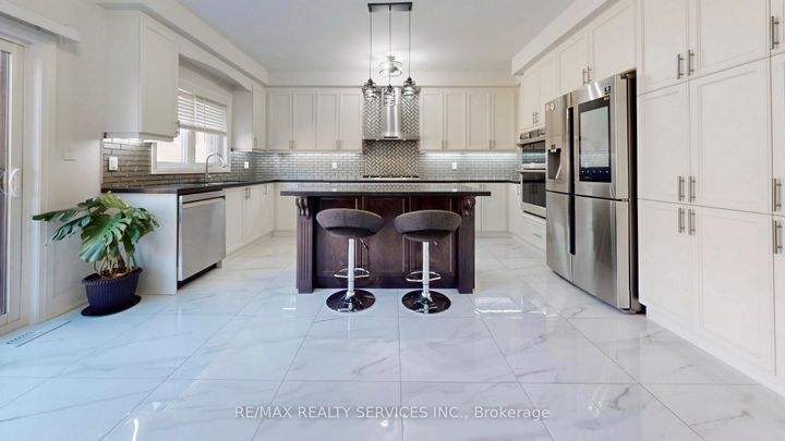 Photo 16 at 15 Rolling Rock Way, Bram West, Brampton