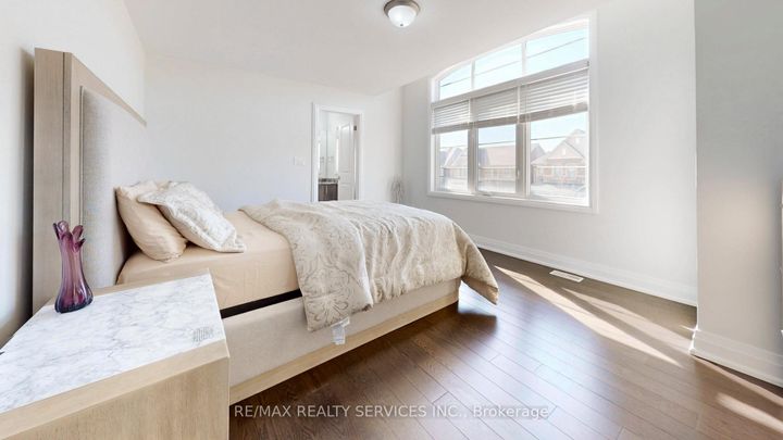 Photo 23 at 15 Rolling Rock Way, Bram West, Brampton