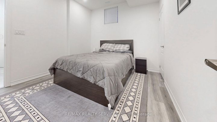 Photo 35 at 15 Rolling Rock Way, Bram West, Brampton