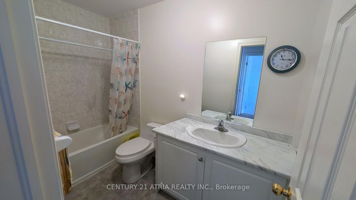 Photo 12 at 8 McAlister Avenue, Rural Richmond Hill, Richmond Hill