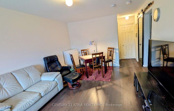 Photo 20 at 8 McAlister Avenue, Rural Richmond Hill, Richmond Hill