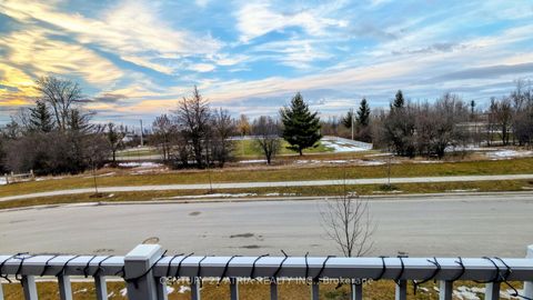 Photo 8 at 8 McAlister Avenue, Rural Richmond Hill, Richmond Hill