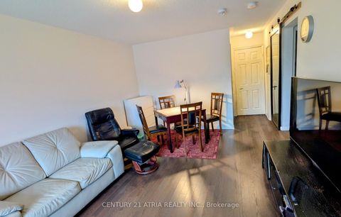 Photo 20 at 8 McAlister Avenue, Rural Richmond Hill, Richmond Hill