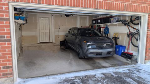 Photo 24 at 8 McAlister Avenue, Rural Richmond Hill, Richmond Hill