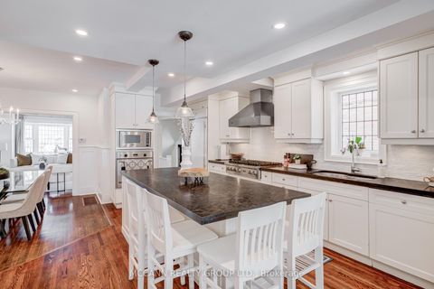 Photo 10 at 81 Wanless Crescent, Lawrence Park North, Toronto