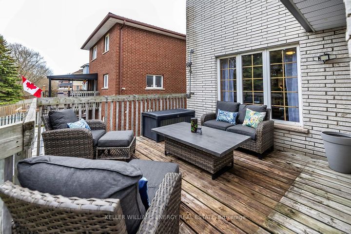 Photo 15 at 565 Prestwick Drive, McLaughlin, Oshawa