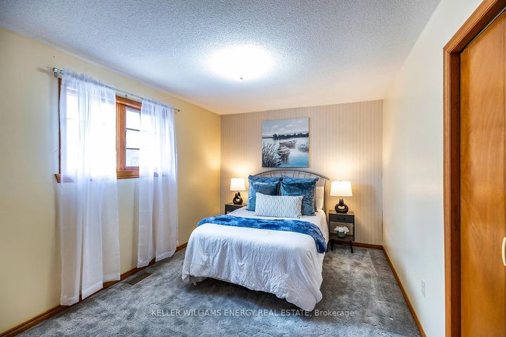 Photo 29 at 565 Prestwick Drive, McLaughlin, Oshawa