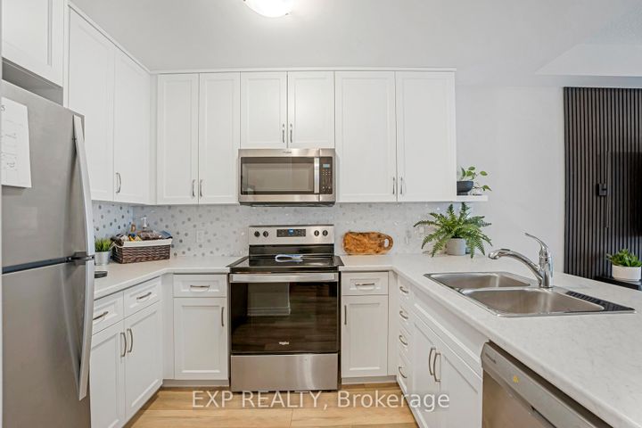 Photo 9 at 27 Rachel Drive, Winona Park, Hamilton