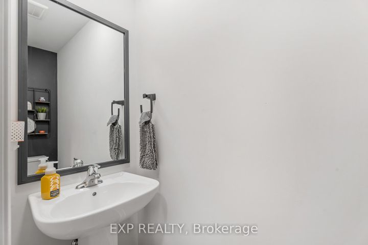 Photo 13 at 27 Rachel Drive, Winona Park, Hamilton